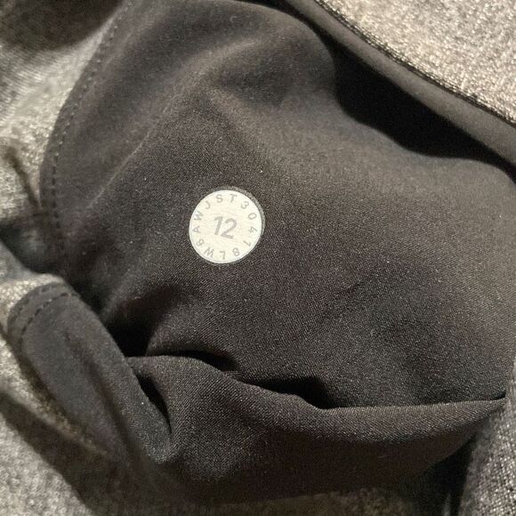 Lululemon Light Strides 23" Crop Pants Heathered Core Dark Gray Size 12 - Picture 3 of 4